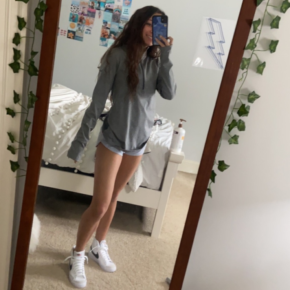 Nike long sleeve running shirt / half zip